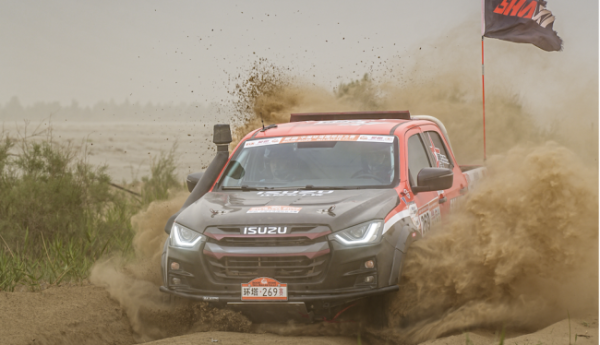恐怖区变统治区，D-MAX 3.0T凭什么制霸英吾斯塘？