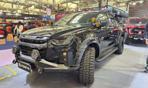 实力即排面！全新D-MAX 3.0T改装车闪耀2026 GT Show