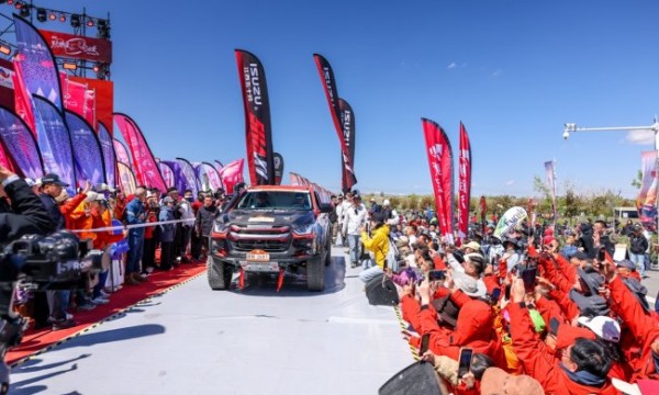 王者归来：全新D-MAX 3.0T再战2026环塔拉力赛