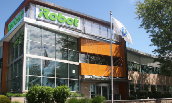 iRobot易主中国“无冕之王”：杉川收购案或将改写全球扫地机格局